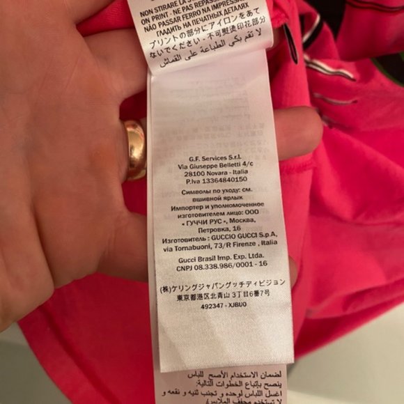 SOLD Gucci Manifesto Logo Women’s Pink T Shirt - Picture 5 of 6